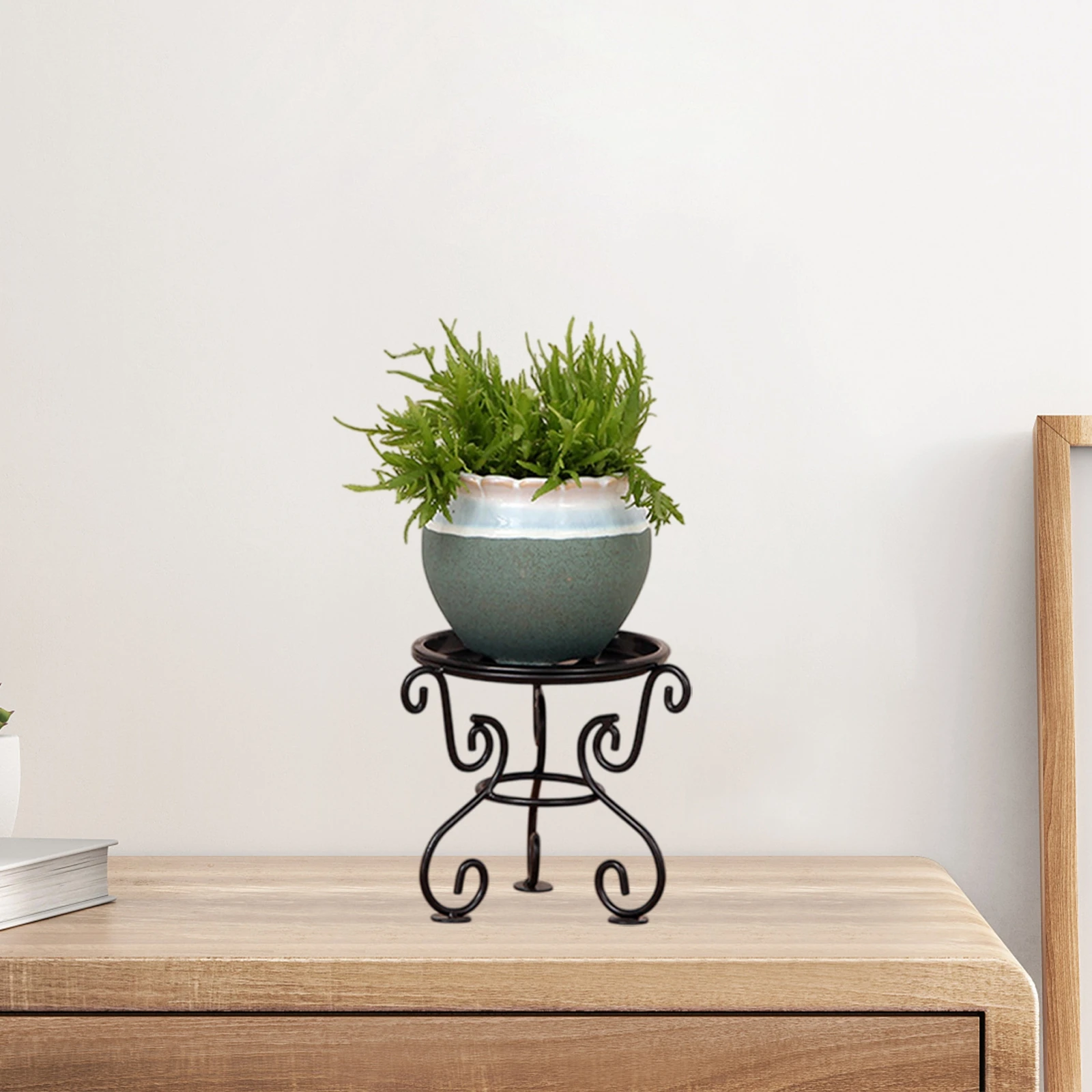 Plant Stand Supports Rack Iron Stable Decorative Minimalist Design Triangular Support Flower Pot Stand for Bedrooms Home Garden
