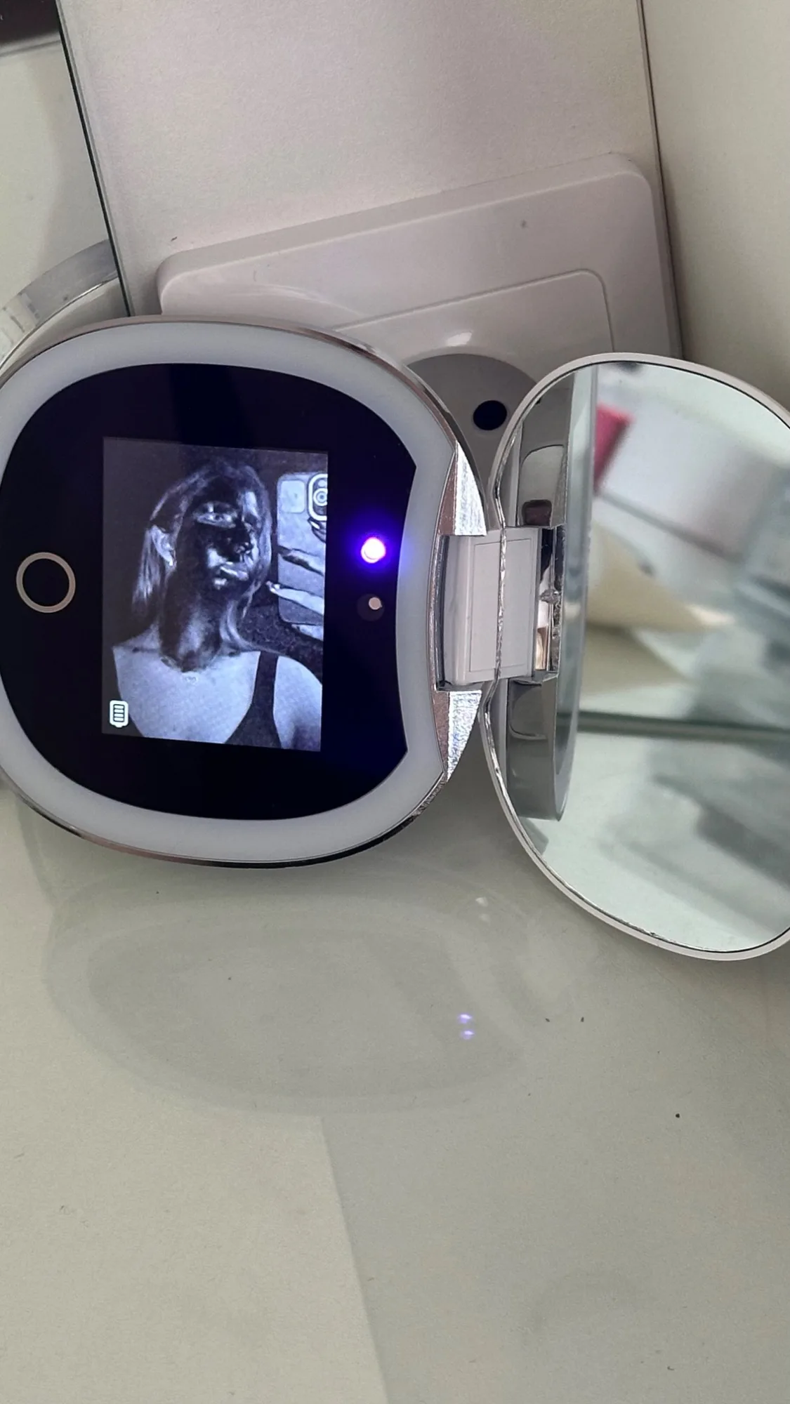 UV Mirror Sunscreen Testing Camera with Light 2X Magnification photo review