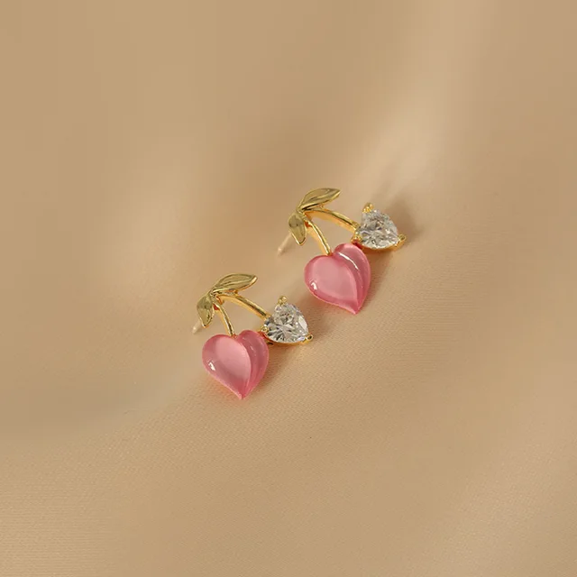  JCAKES Peach Heart Bear Asymmetry Earrings Trend