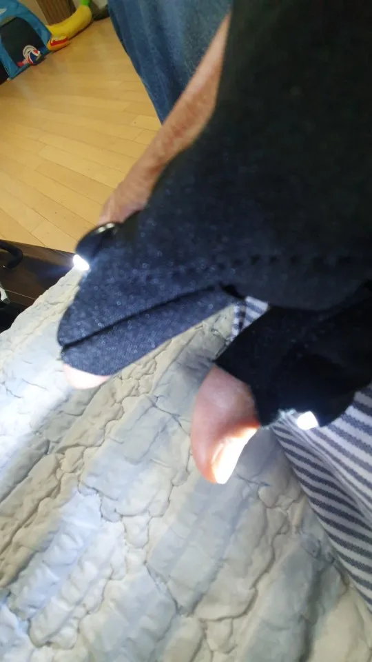 LED Gloves with Waterproof Lights photo review