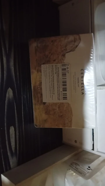 SKIN1004 Madagascar Centella Travel Kit, Toner, Ampoule, Soothing Cream, Cleansing Oil, Ampoule Foam, Basic Skincare Mini 5pcs photo review