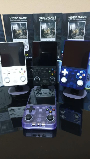 R36 ULTRA photo review