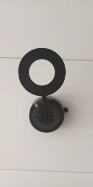 Magnetic Car Phone Holder 360° Rotation Folding With Vacuum Suction Cup For iPhone 12-16 Series Car/Gym/Driving Phone Holder photo review