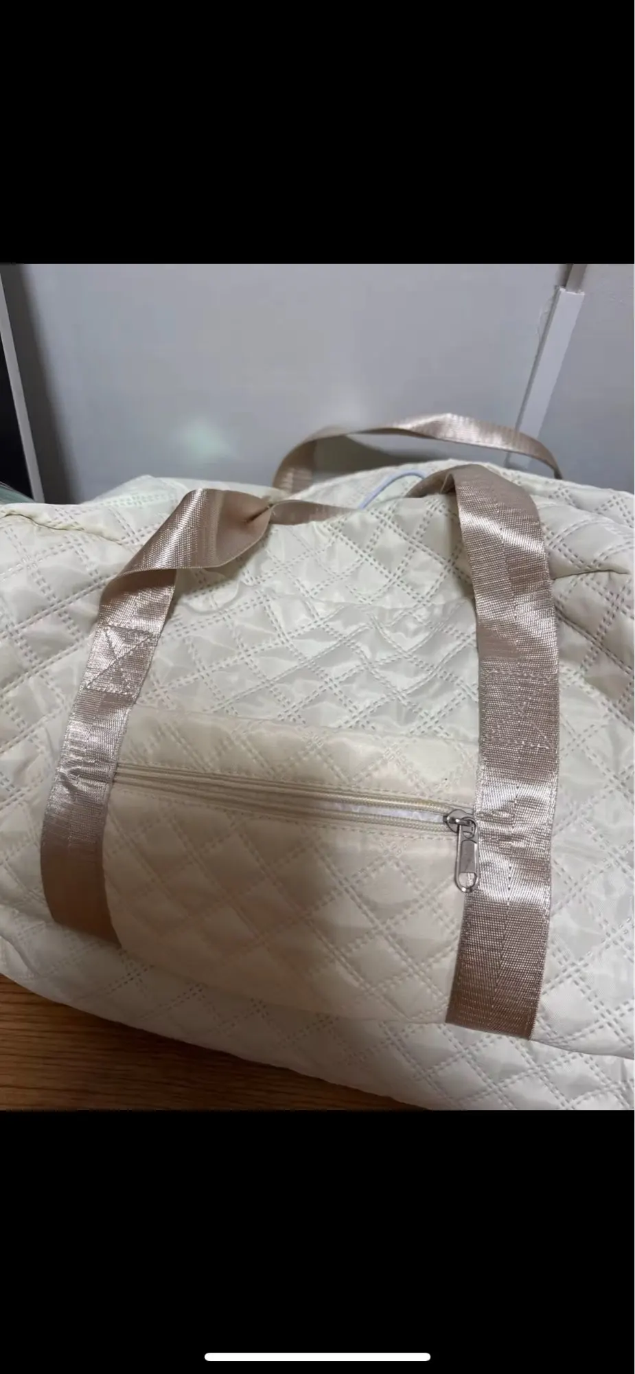 Sac de Voyage Léger Pliable 40L – Fourre-Tout de Sport et Week-End avec Bandoulière Réglable – Sac de Nuit Cabine Homme/Femme photo review