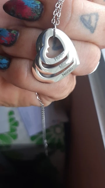 2023 Custom Stainless Steel Engraved Name Necklace For Lover Family Gift Personalized Heart Pendant Jewelry photo review