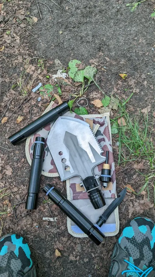 Attachment image review on Androf 8 in 1 Folding Shovel