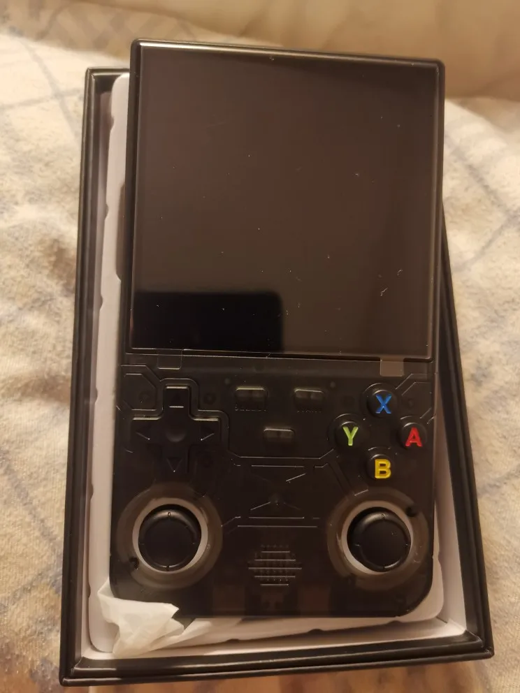 R36 ULTRA photo review