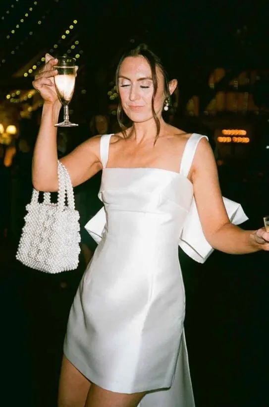 DREAM Customized Simple Straps Square Collar Satin Short Wedding Dress Backless Mini Above Knee Bridal Detachable Bow Gown 2025 photo review