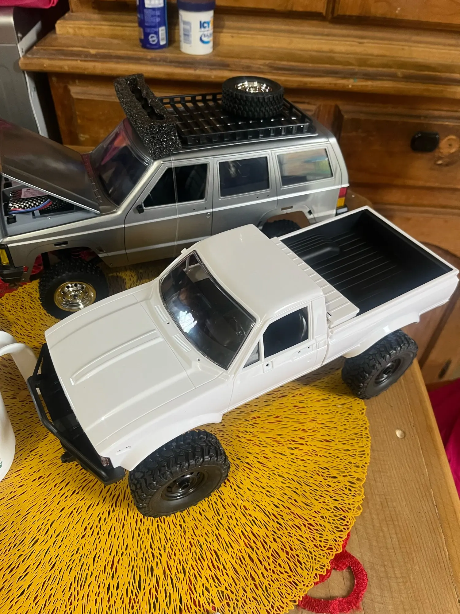 WPL C24-1 Full Scale RC Car 1:16 2.4G 4WD Rock Crawler Electric Buggy Climbing Truck LED Light On-road 1/16 For Kids Gifts Toys photo review