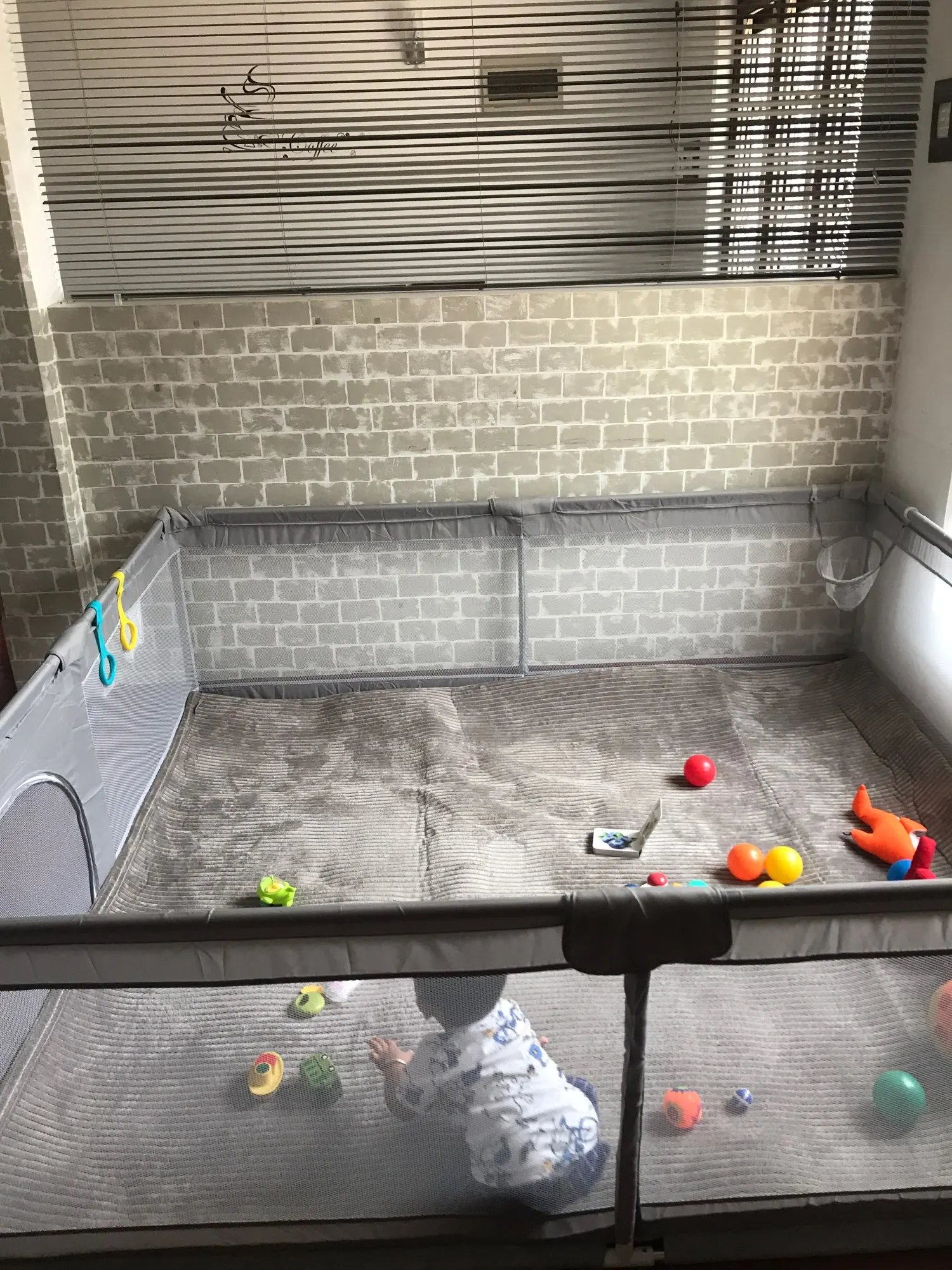 IMBABY Baby Playpen - Light Gray Play Yard with Pull Ring for Safe Play and Fun photo review