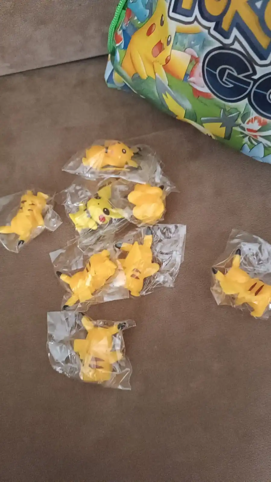 20-100Pcs 4-6 Cm Anime Pokemon Big Figure Toy Pikachu Action Figure Model Ornamental Decoration Collect Toys For Children's Gift photo review