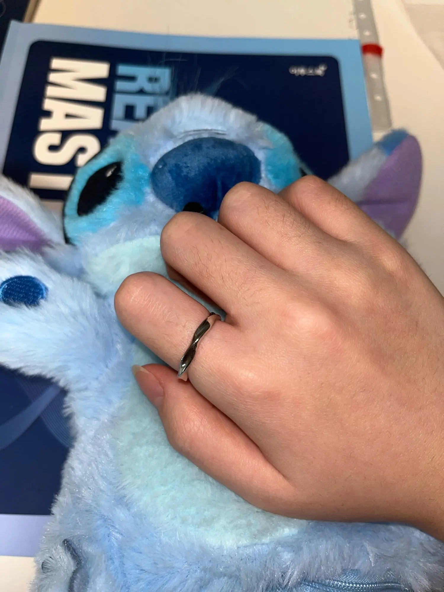 Gold Color Wavy Smooth Ring For Women Geometric Design Irregular Line Ring photo review