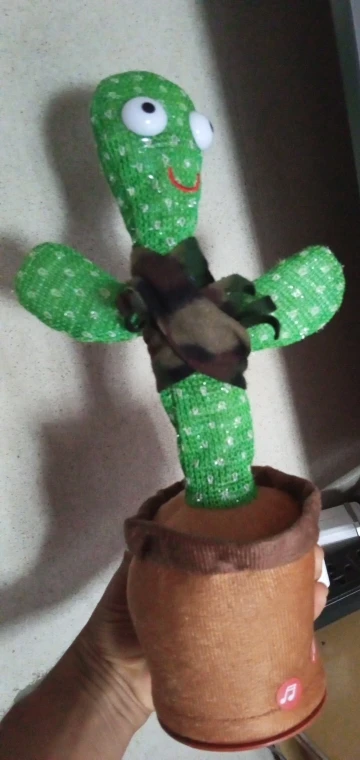 Kit 1/2 Cacto Dançante e Falante Interativo Recarregavel Reproduz Voz, Música, Dança, Luzes, Pelúcia Boneco Brinquedo+cabo photo review