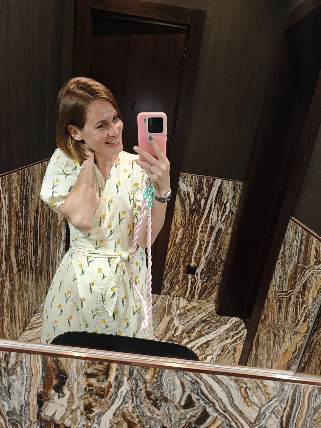 Elegant Floral A-Line Midi Dress for Summer Comfort photo review