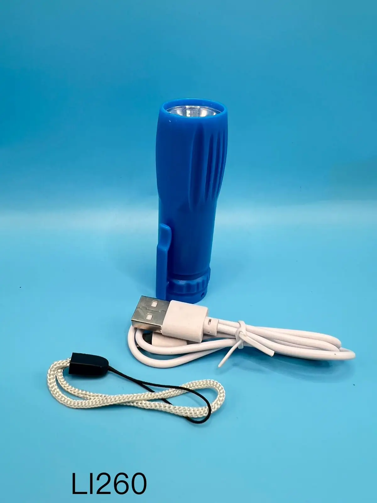 LI260 Linterna Portátil Recargable Pequeña – Potente y Práctica