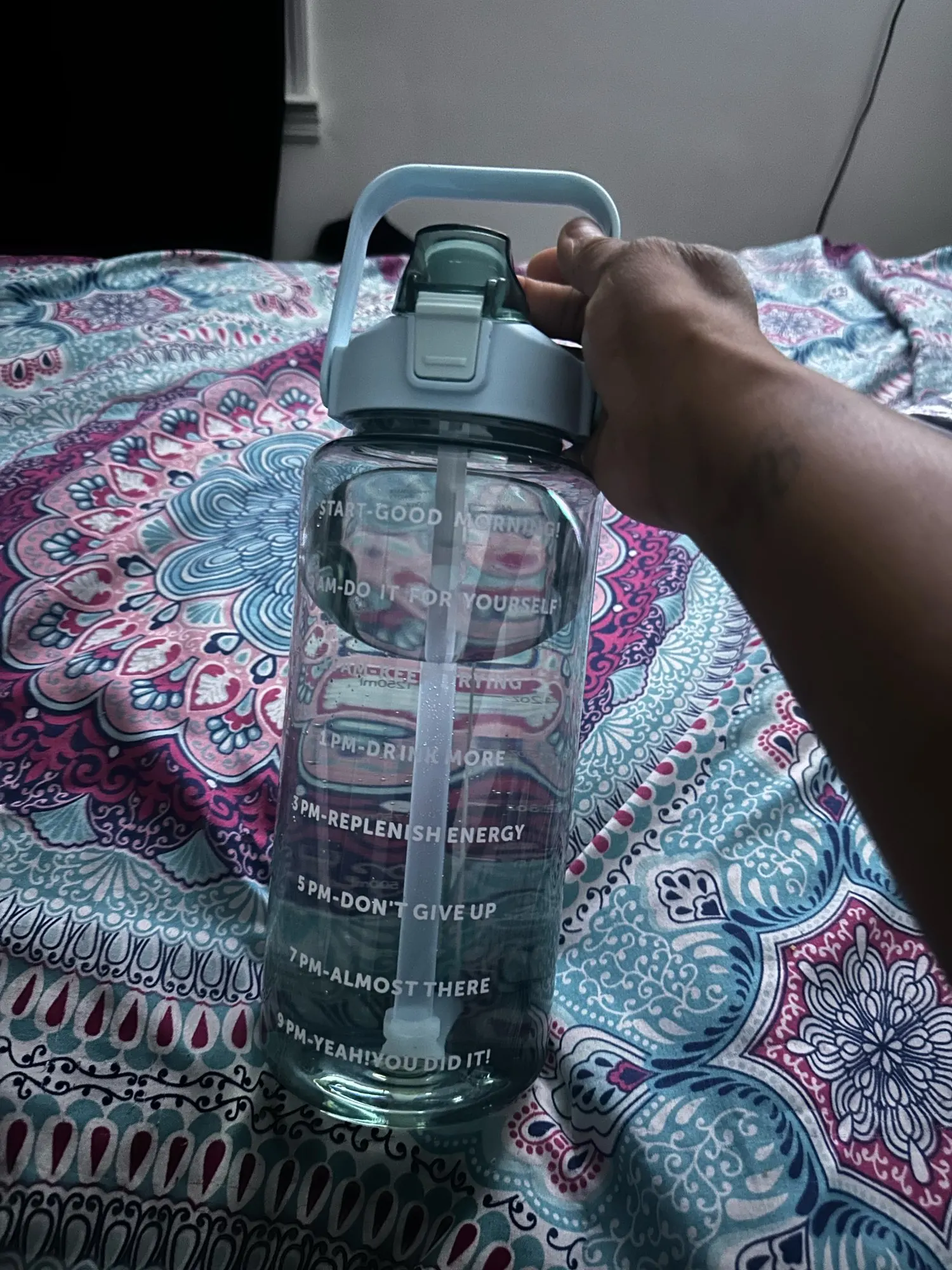 1pc Large Capacity Portable Water Bottle with Time Marker photo review