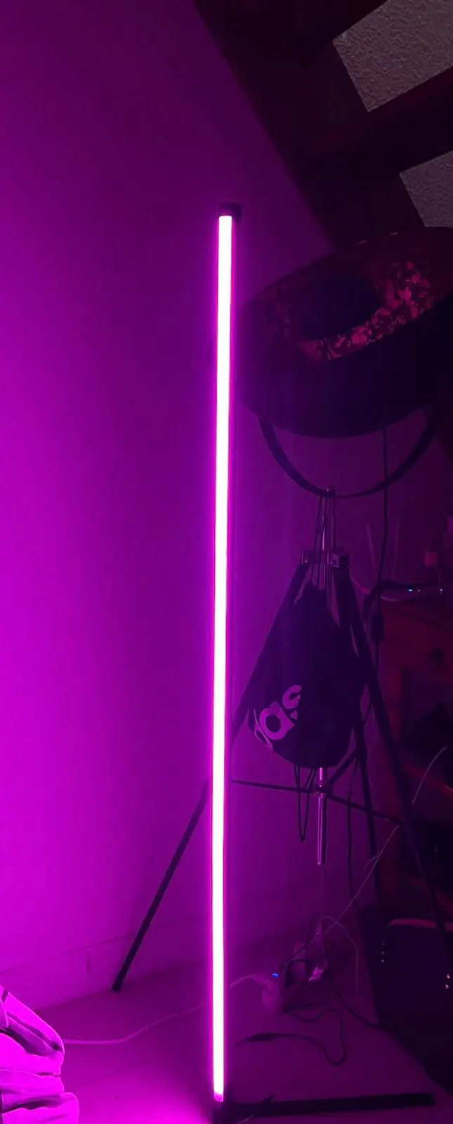 lampe de chevet Lampadaire d'angle sur pied Tuya Smart RGB LED, éclairage d'ambiance pour chambre à coucher, décoration salon nordique pour la maison lampadaire de salon luxe, lampadaire led sur pied, 150cm photo review