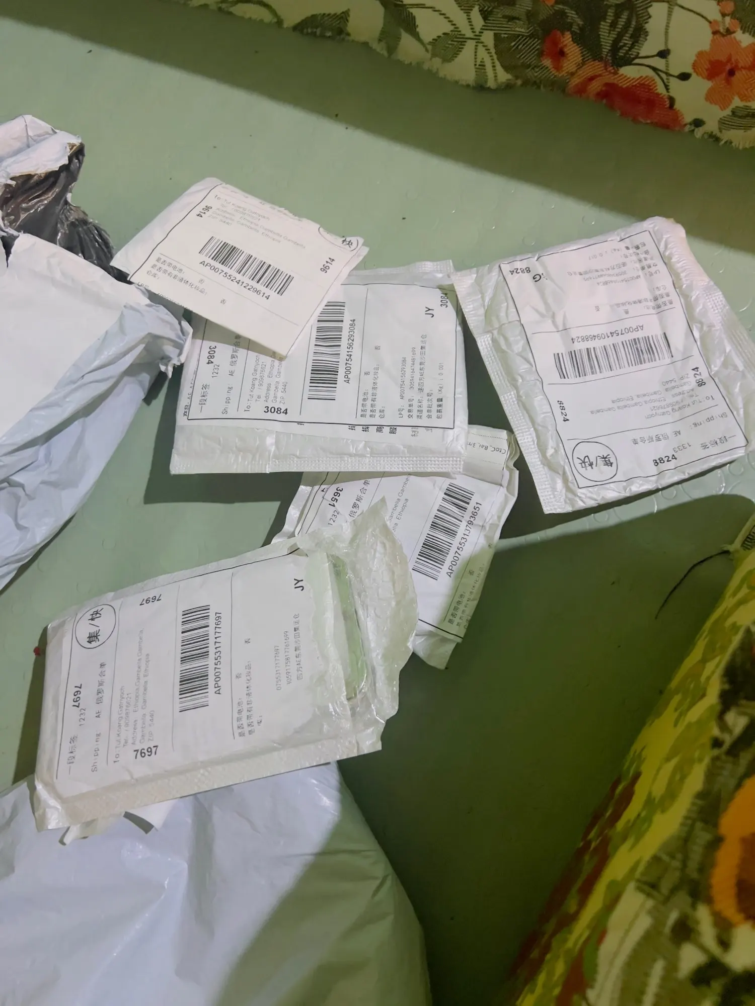 Collier de luxe léger en titane et acier pour femmes photo review