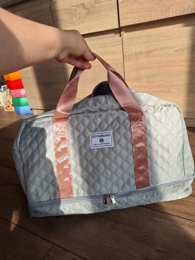 Sac de Voyage Léger Pliable 40L – Fourre-Tout de Sport et Week-End avec Bandoulière Réglable – Sac de Nuit Cabine Homme/Femme photo review