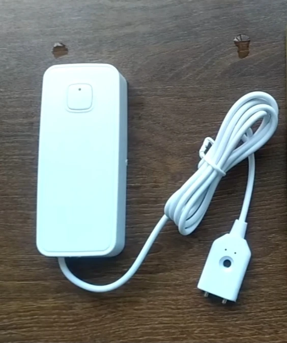Tuya Smart Flood Leakage Sensor Remote Monitor WiFi Water Overflow Level Detector Water Leak Sensor Security Sound Alarm System photo review