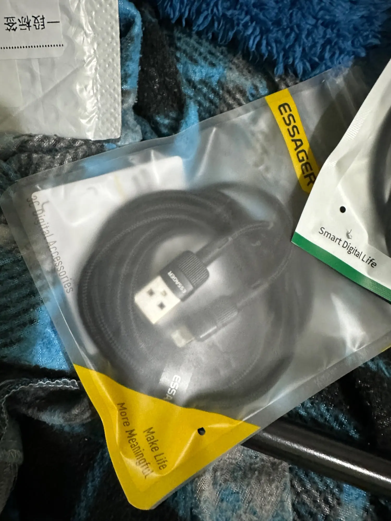 Essager Fast Charging For iPhone Usb Cable 11 12 13 Pro Max Mini Xs Xr X SE 8 7 6 Plus 6s 5 5s 2.4A Wire For iPhone Charger Cord photo review