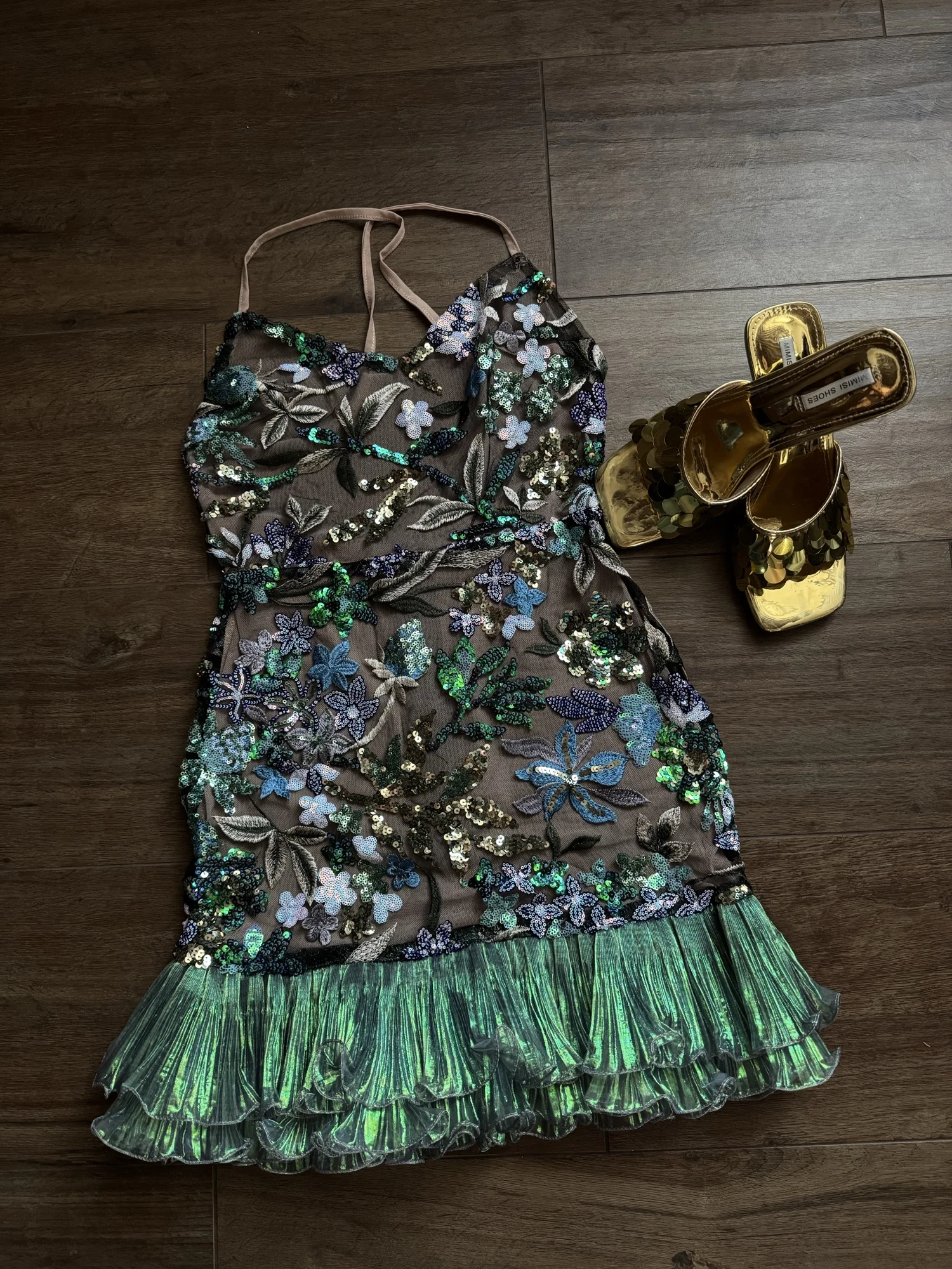 VC Dazzling Green Red Sequin-Embroidered Strappy Mini Dress Party Spotlight Skirt