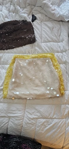 Glamorous High-Waisted Sequined Mini Skirt for Summer Vibes photo review