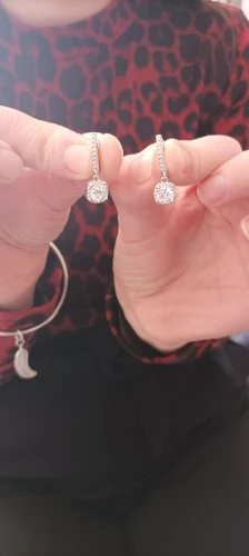 2CT Moissanite Huggie Hoop Earring photo review