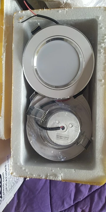 10 pièces/lot Led Downlight 220v plafonnier 5W 9W 12W plafonnier encastré Led rond panneau lumineux 15W 18W projecteur éclairage intérieur photo review