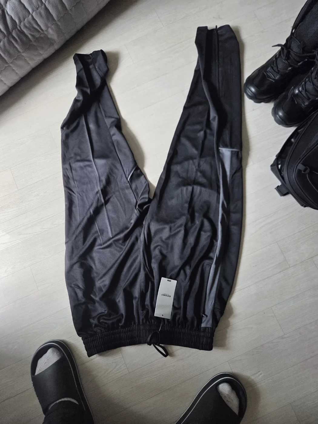 Men's Sport Pants with Zipper Pockets photo review