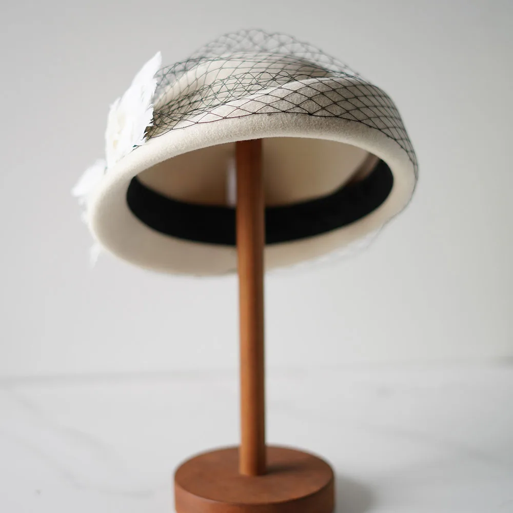 Hot Sale Womens French Style Feather Bow Fansitor Veil Wool Felt Dress Winter Beret Pillbox Hats Event Church Tea Party_autovado.com