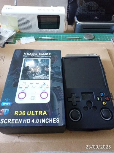 R36 ULTRA photo review