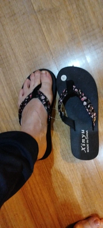 1pc Women's Flower Pattern Fashion Flip Flops Non-slip Lightweight Beach Platform Slippers Women's Footwear Breathable Open Toe photo review