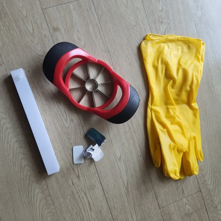 LED Motion Sensor Bar Light Rechargeable Induction Night Light Portable Cordless Magnetic Cabinet Lamp photo review