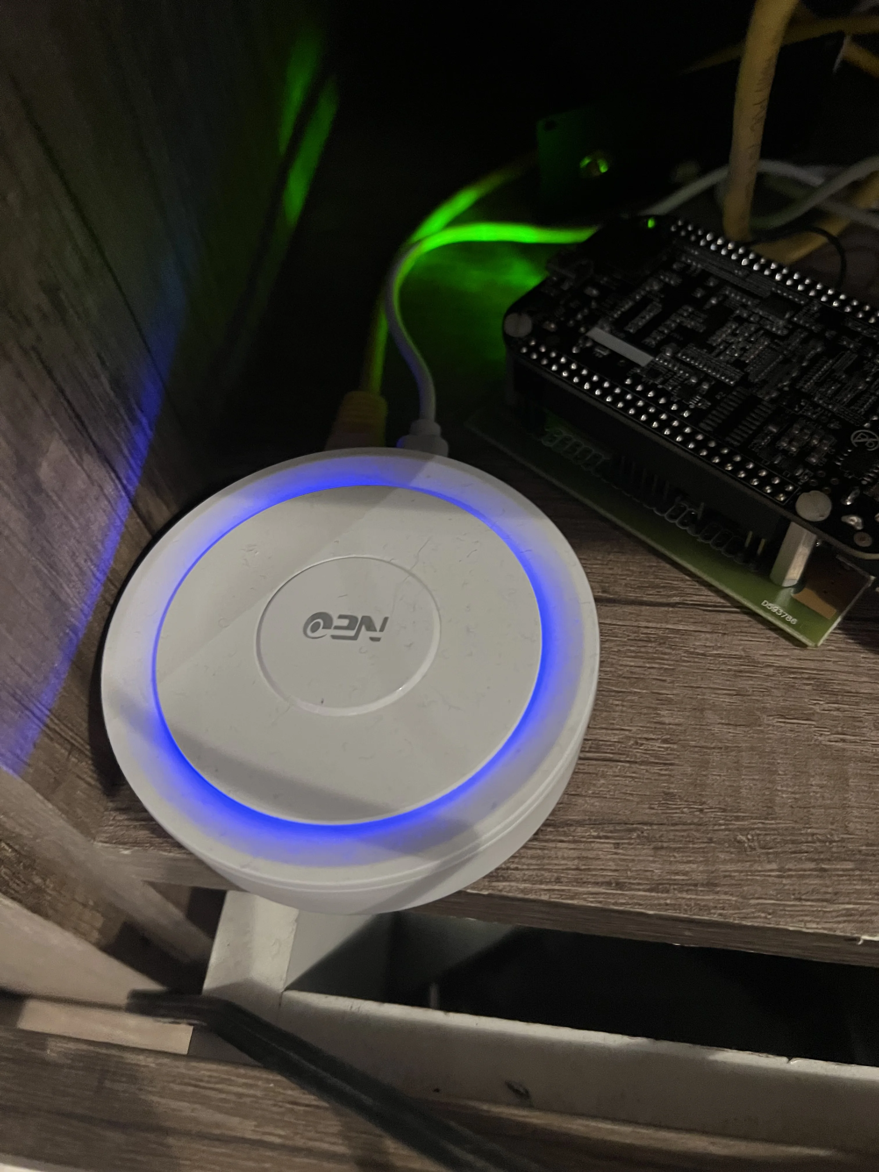 HomeKit ZigBee Gateway Hub Smart Home Bridge ZigBee APP Remote Control Works with Apple HomeKit Alexa Google Home Tuya SmartLife photo review