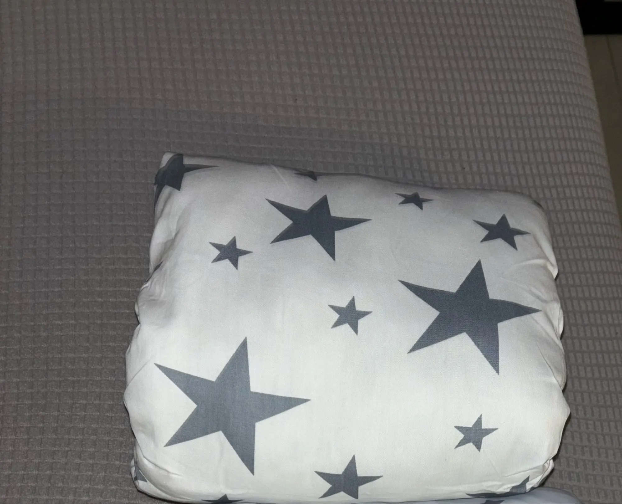 Comfy Cradle Nursing Pillow - Arm Cushion for Breastfeeding Moms photo review
