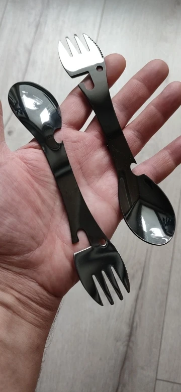 5-in-1 Outdoor Survival Multi-Functional Camping Tool