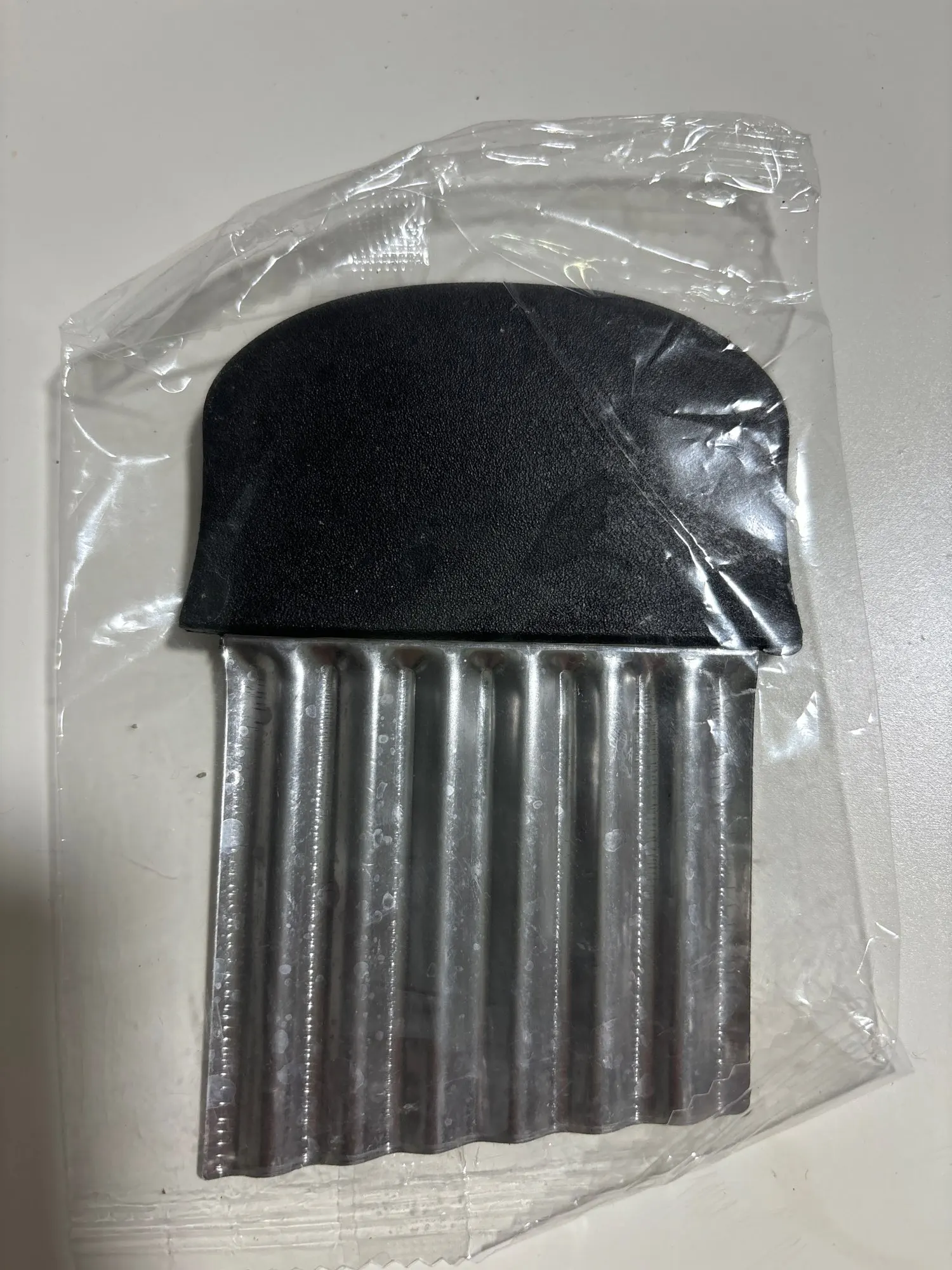 1pc Corrugated Cutter Corrugated Knife Upgraded Metal Corrugated Cutter Safety Kitchen French Fries Cutter Corrugated Slicer For Fruits Vegetables Salad Carrots French Fries Kitchen Tools Cheap Stuff photo review