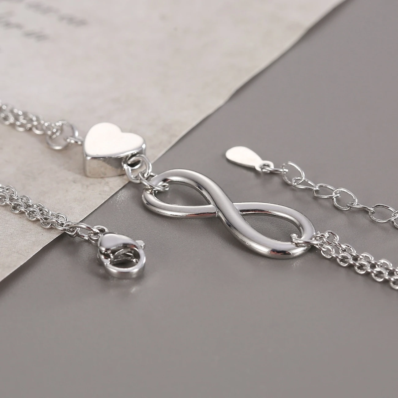 Bracelet combiné de coeur numéro 8 pour femme, cadeau d'anniversaire exquis, à la mode et populaire