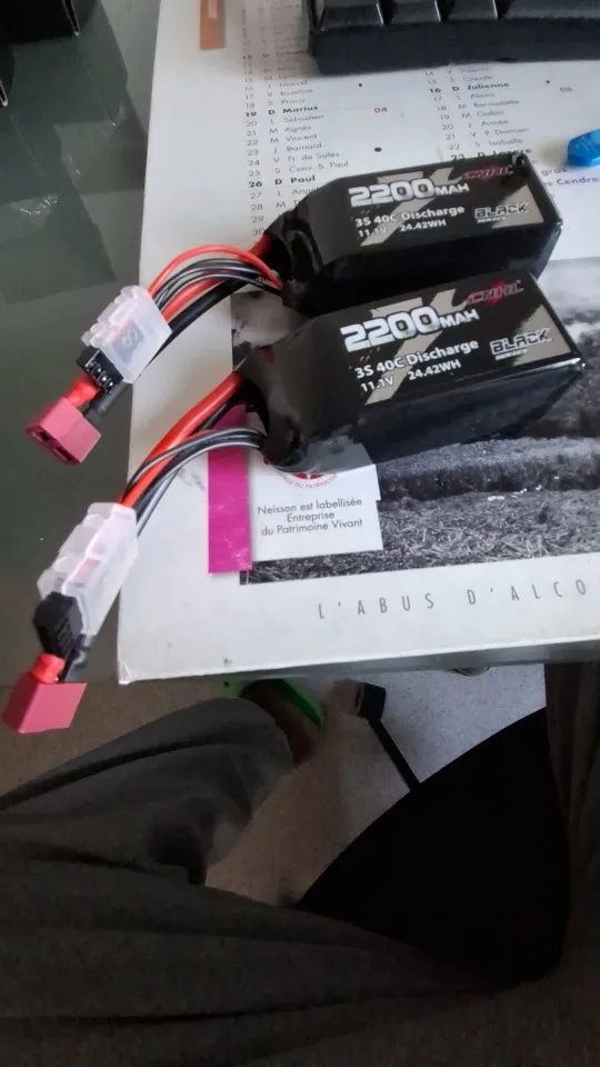 2pcs CNHL 3S Lipo Battery 40C 2200 mAh 11.1 V Short with Deans T XT60 Plug for RC Car Drone Aircraft Quadcopter Helicopter FPV photo review