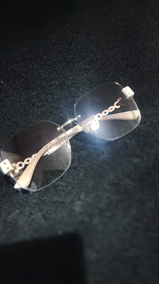 Women's Gradient Tea Oversize Rimless Sunglasses photo review