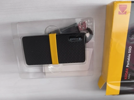 Kodak X200 Portable SSD 1TB 512GB 256GB USB 3.1 Type C External