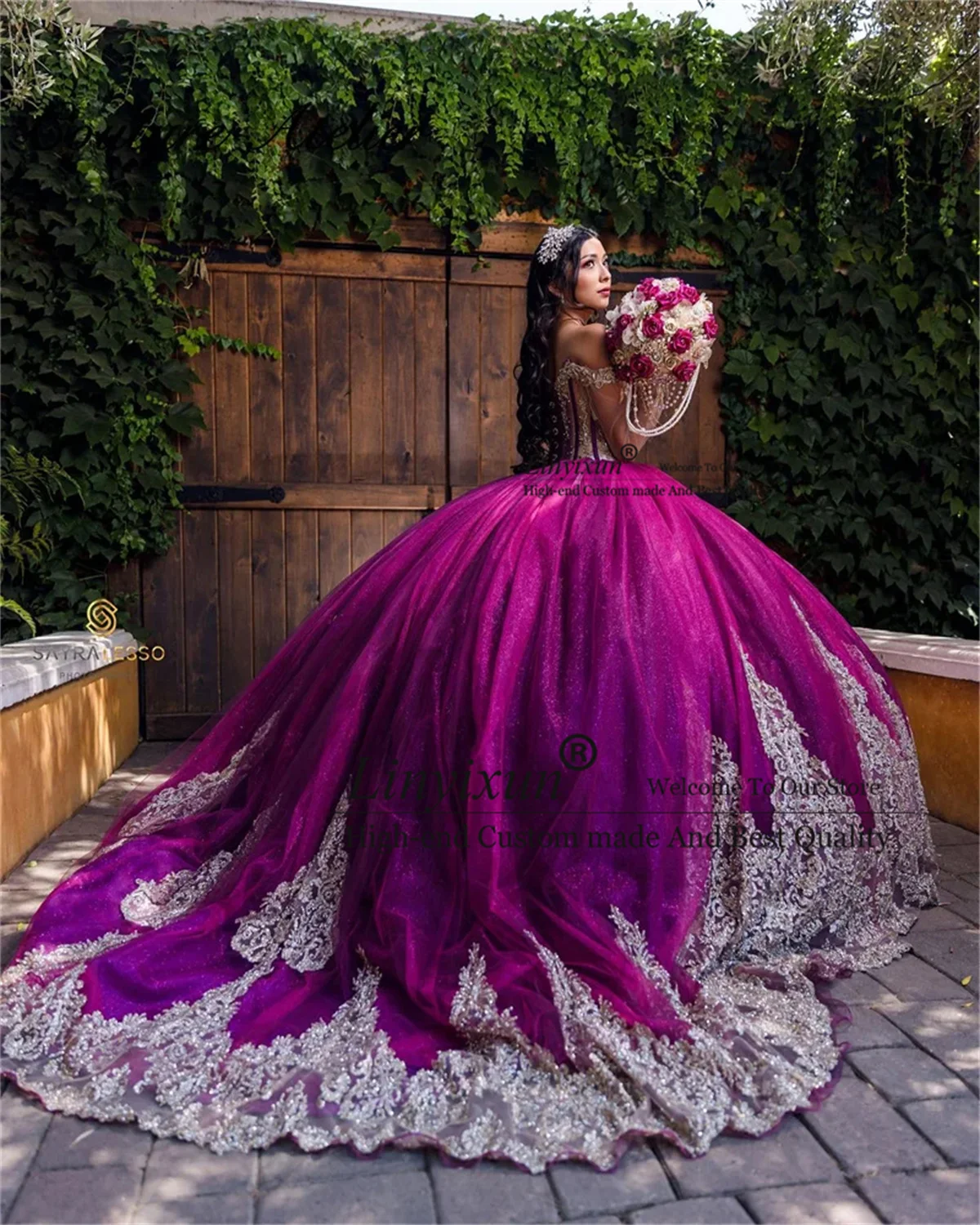 

Luxury Ball Gown Quinceanera Dresses With Beaded Gold Appliques Sweet 16 Dress Princess Lace-Up Mexican Vestidos De 15 Años