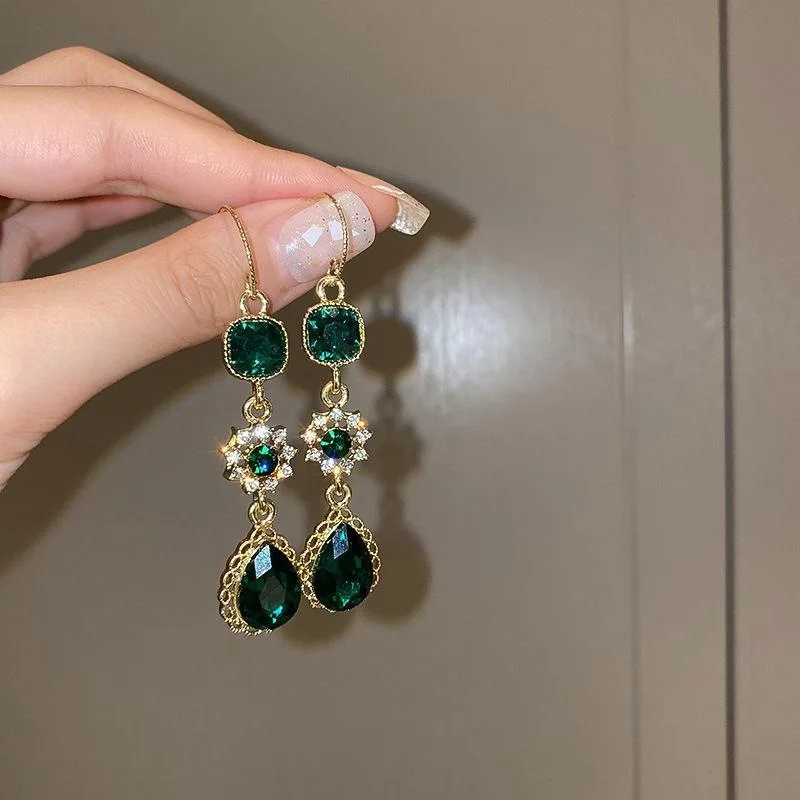 Fashion European and American long emerald earrings water drop flower crystal retro temperament light luxury earrings flower earrings