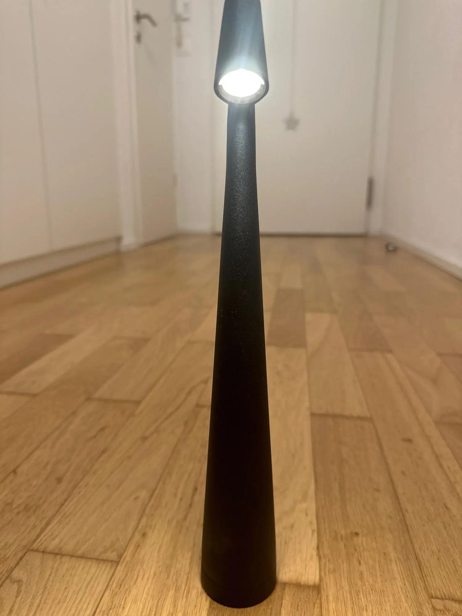 Touch Lume, Atmosphere Lighting, Desktop Decoration Lamp, Creative Bedside Table Lamp for Bedroom Ambiance and Study Serenity photo review