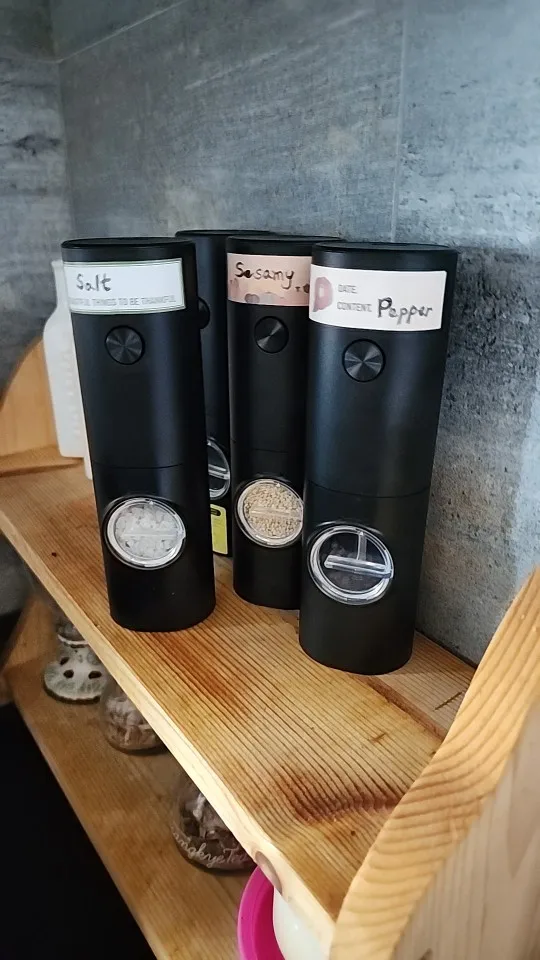 Spin & Serve Duo: Creative Double-Layer Fruit Tray with Rotating Draining Basket photo review