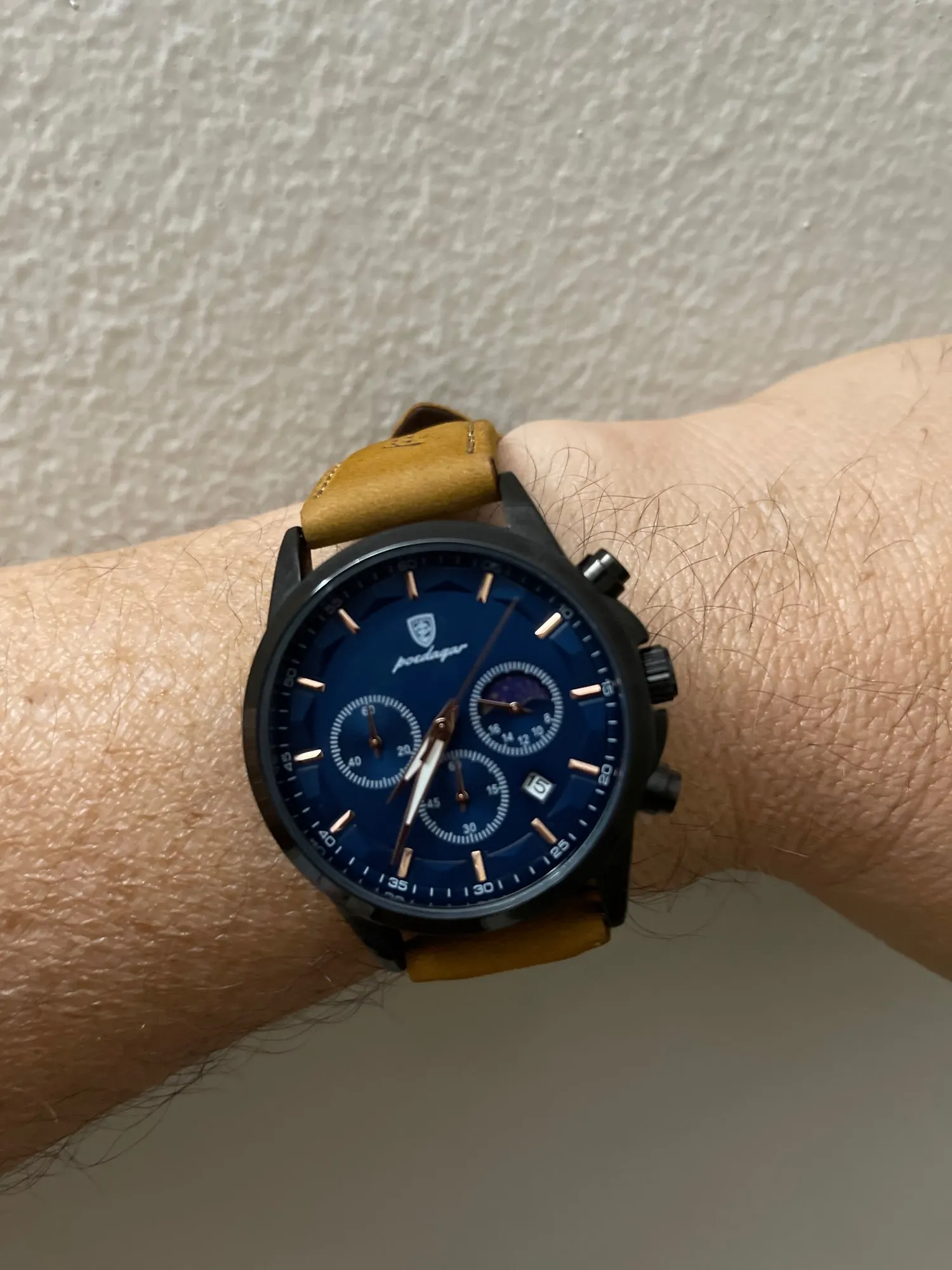 Luxury Sports Waterproof Quartz Watch photo review