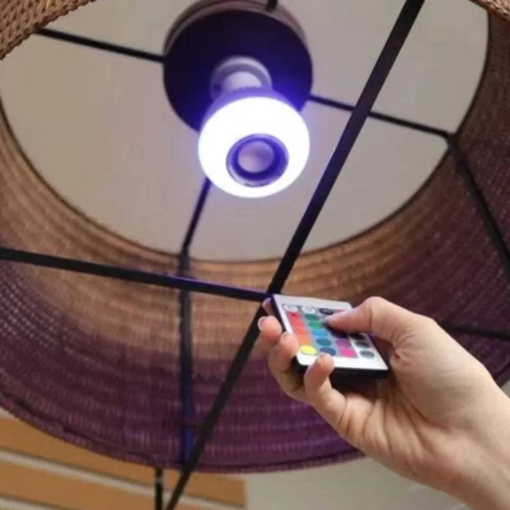 Lampada Bluetooth De Led Caixa De Som C Controle Rgb 12W - Imagem 6