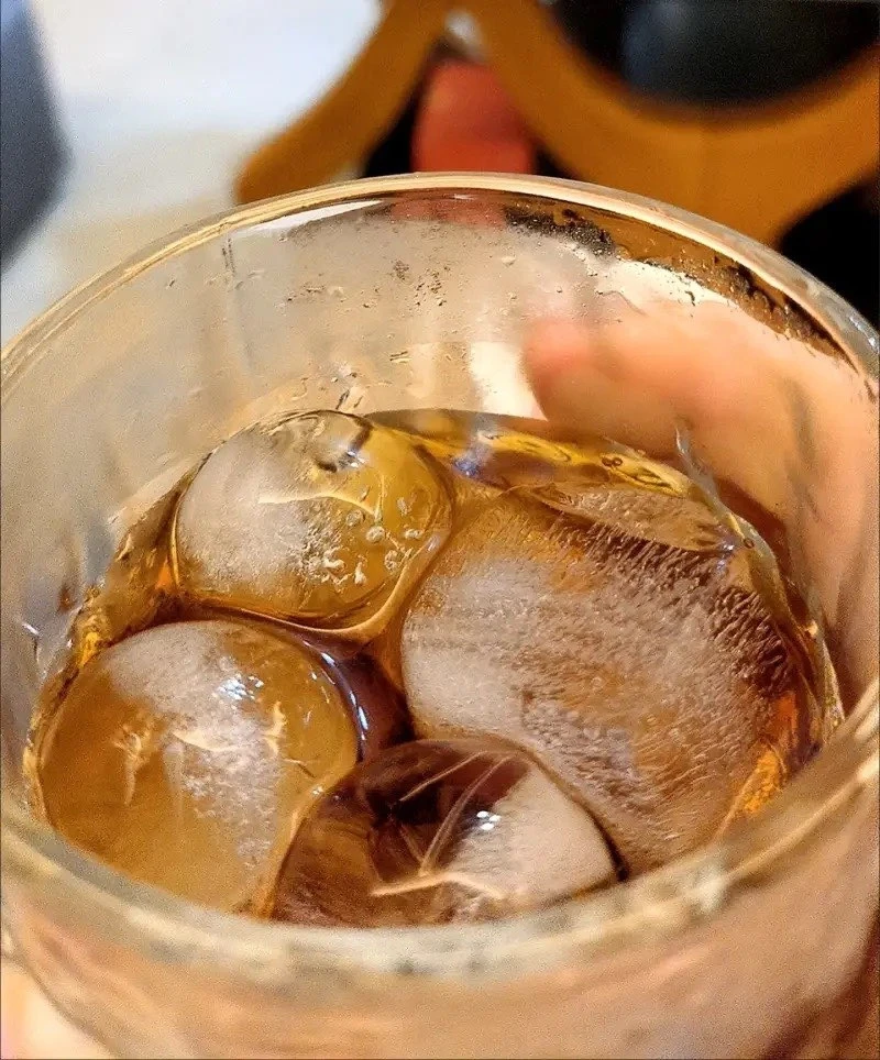 Silicone Ice Mould Grid IceCube Trays 2 In 1 Portable Ice Ball Maker Kettle Household Travel Gadget For Making Freezing Cubes photo review