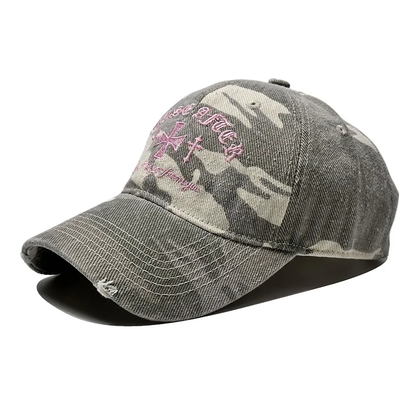 New Camouflage Pattern Washable Baseball Cap with Old Hole Letter Embroider Decoration for Women to Wear Peaked Cap